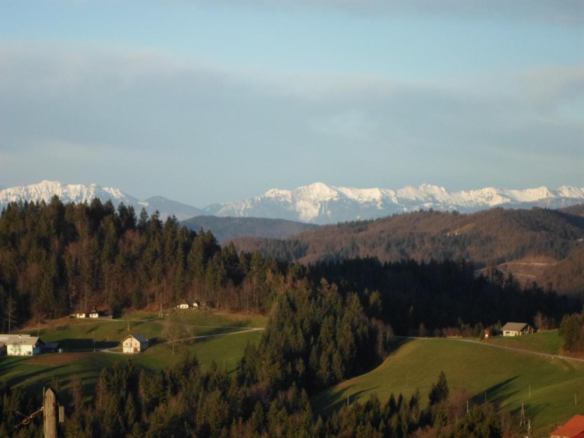 Holiday Home Forest Peace, Lavrovec Hlevni Vrh Esterno foto