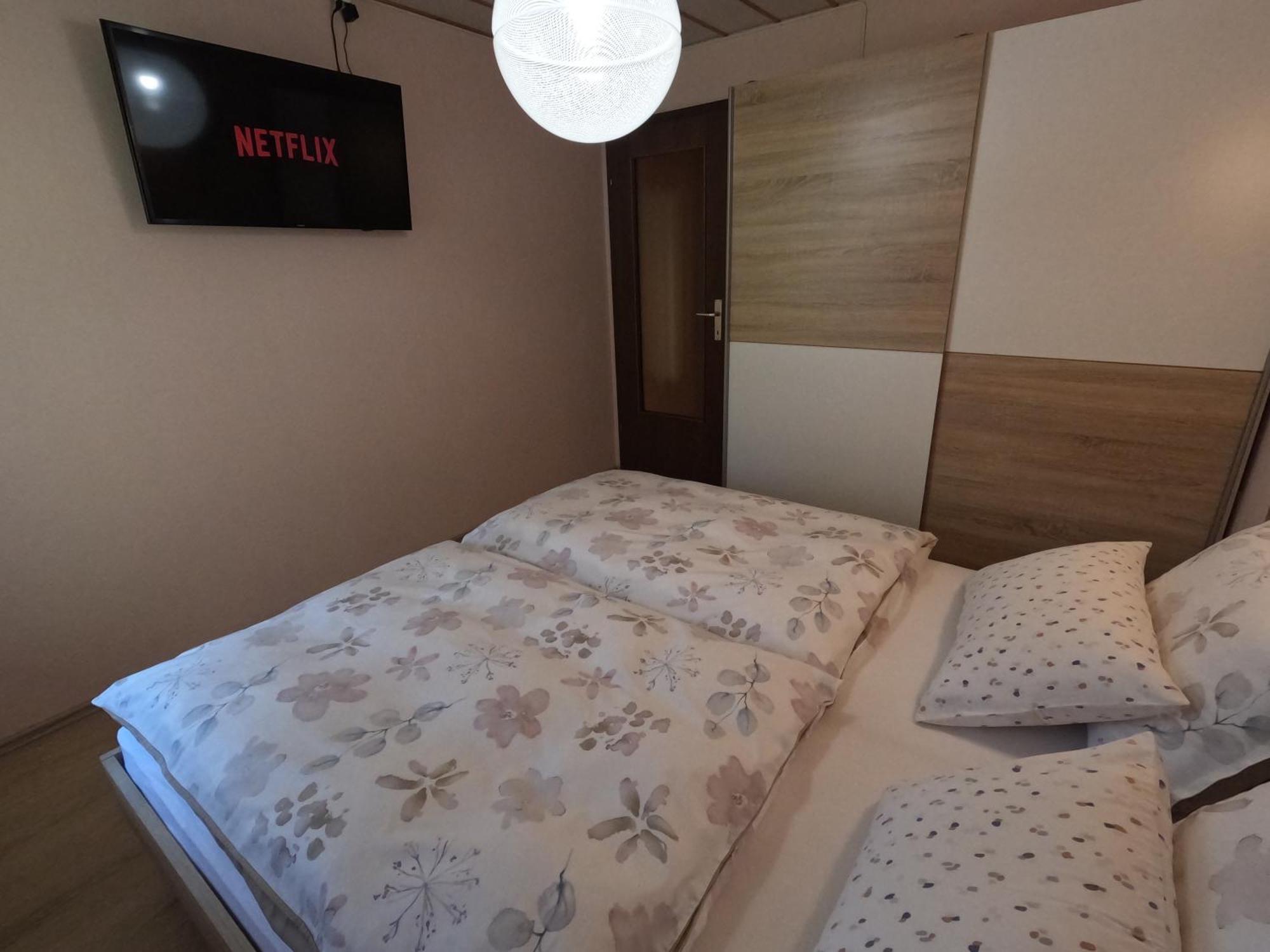 Holiday Home Forest Peace, Lavrovec Hlevni Vrh Esterno foto